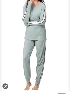 Addison Meadow Women's Sporty Jogger Pajamas Loungewear Set Green Size M